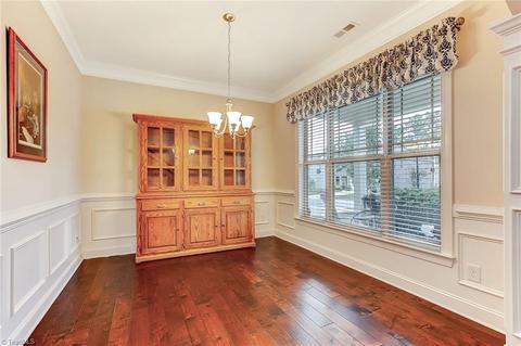 2425 Bearded Iris Ln, High Point, NC 27265 photo 5