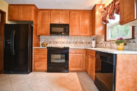 6945 Hampton Rd, Clemmons, NC 27012 photo 7