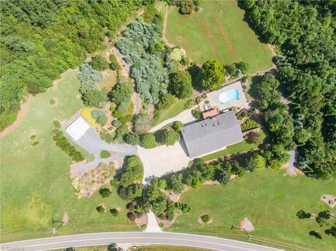 1940 Tabernacle Church Rd, Trinity, NC 27370 photo 2