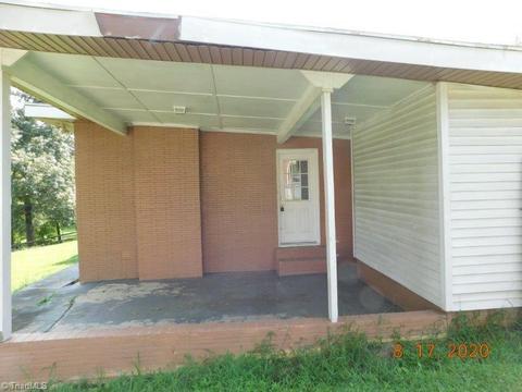 196 Richview Cir, High Point, NC 27265 photo 5