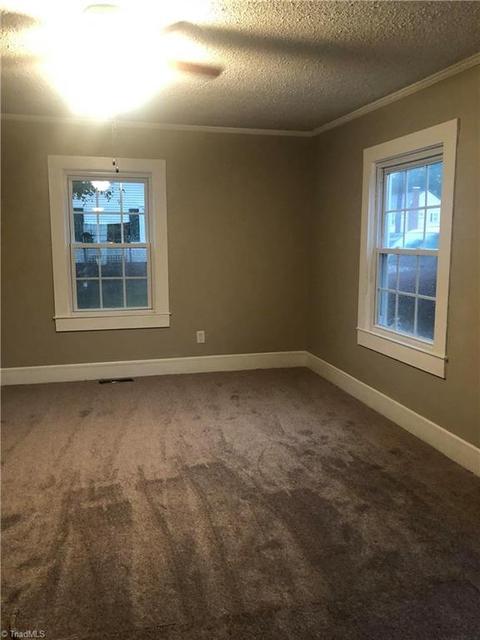 117 Long St, Mayodan, NC 27027 photo 9