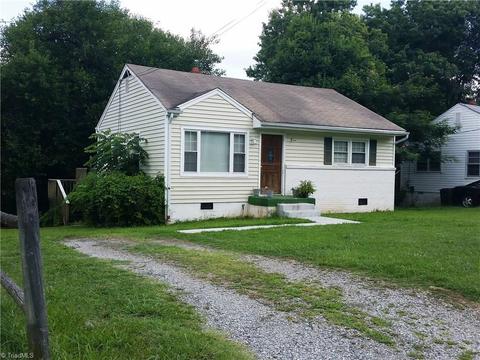 1204 Delk Dr, High Point, NC 27262 photo 1