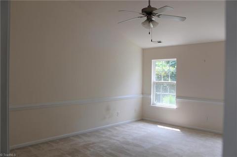2455 Ingleside Dr, High Point, NC 27265 photo 13