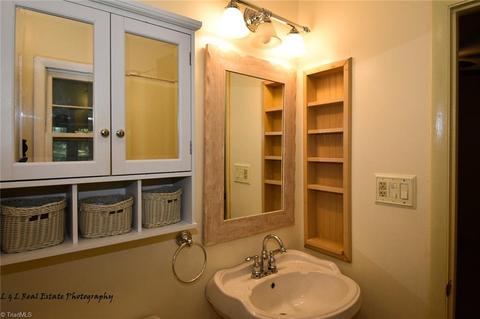 405 Lardner Pl, High Point, NC 27260 photo 11