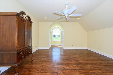 276 Mayberry Rd, Hiddenite, NC 28636 photo 13