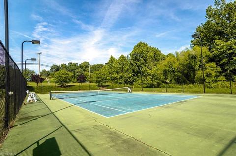 826 Eli Moore Ct, High Point, NC 27265 photo 28