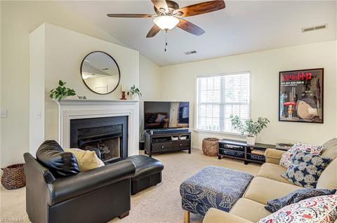 826 Eli Moore Ct, High Point, NC 27265 photo 6