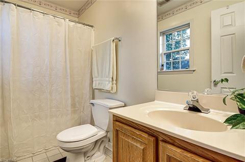 826 Eli Moore Ct, High Point, NC 27265 photo 16