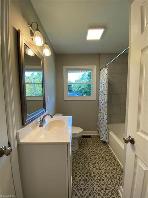 1108 Morningside Dr, Burlington, NC 27217 photo 7