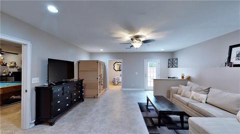 3725 Single Leaf Cir, High Point, NC 27265 photo 32