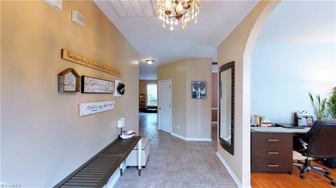 3725 Single Leaf Cir, High Point, NC 27265 photo 3