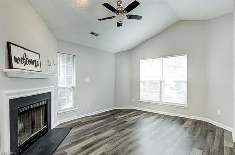 3204 Pipers Way, High Point, NC 27265 photo 9