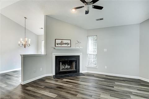 3204 Pipers Way, High Point, NC 27265 photo 6