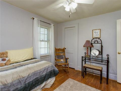 104 Bellevue Dr, High Point, NC 27265 photo 16