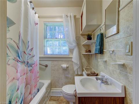 104 Bellevue Dr, High Point, NC 27265 photo 18