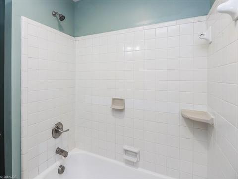 819 Circle Dr, High Point, NC 27262 photo 14