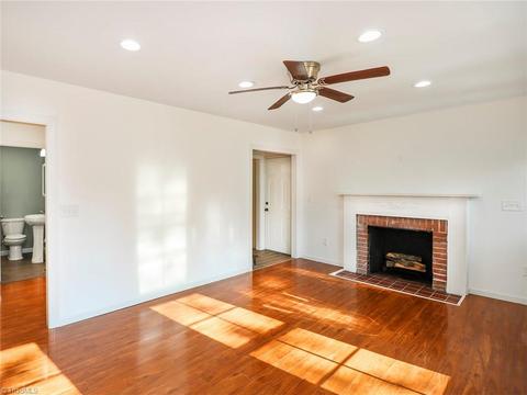 819 Circle Dr, High Point, NC 27262 photo 6