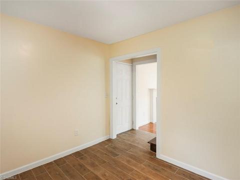 819 Circle Dr, High Point, NC 27262 photo 10