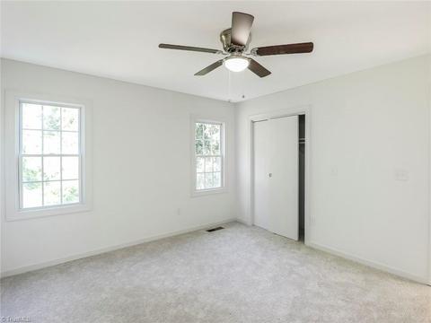 819 Circle Dr, High Point, NC 27262 photo 12