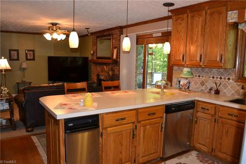 1079 Ridge Rd, Pine Hall, NC 27042 photo 6