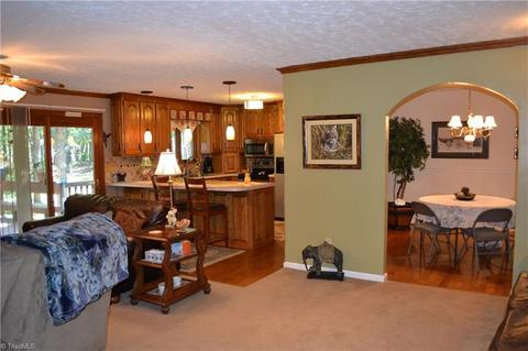 1079 Ridge Rd, Pine Hall, NC 27042 photo 4