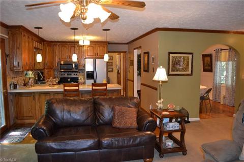 1079 Ridge Rd, Pine Hall, NC 27042 photo 3