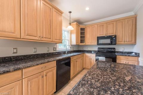 8012 Glengarriff Rd, Clemmons, NC 27012 photo 9