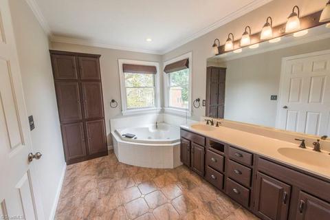 8012 Glengarriff Rd, Clemmons, NC 27012 photo 16