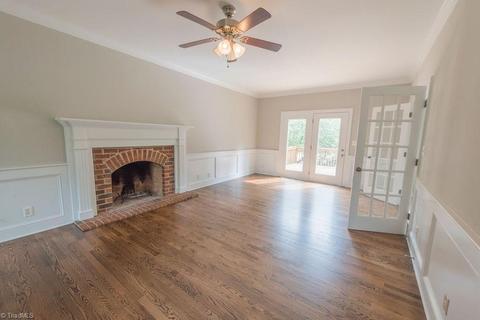 8012 Glengarriff Rd, Clemmons, NC 27012 photo 2