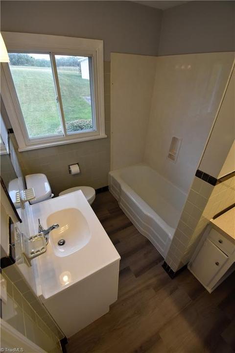 921 King St, King, NC 27021 photo 12