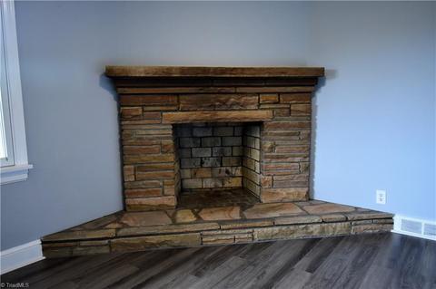 921 King St, King, NC 27021 photo 20