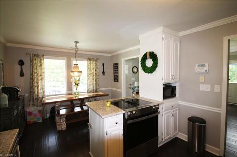 1493 Bradley Rd, Pinnacle, NC 27043 photo 12