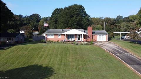 655 Valley Dr, Eden, NC 27288 photo 1