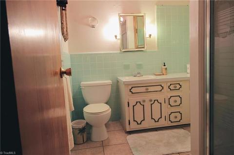 217 Stadium Dr, Eden, NC 27288 photo 8