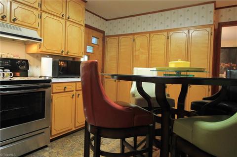 217 Stadium Dr, Eden, NC 27288 photo 31