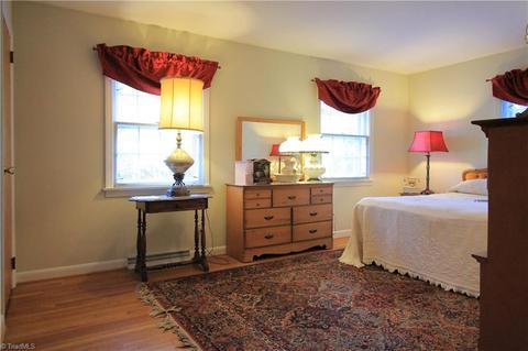 217 Stadium Dr, Eden, NC 27288 photo 9