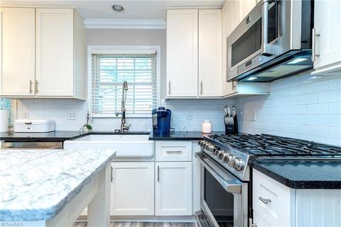 204 E Stadium Dr, Eden, NC 27288 photo 9