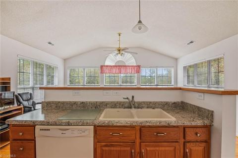 3976 Sorrell Ct, High Point, NC 27265 photo 8