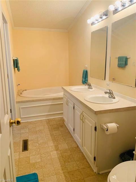 155 Case School Rd, Madison, NC 27025 photo 12