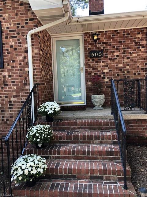 605 Ashe St, High Point, NC 27262 photo 2