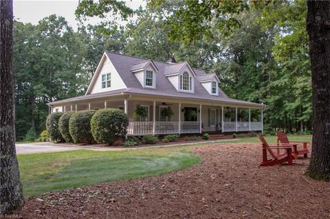 7232 Ledbetter Rd, Climax, NC 27233 photo 1