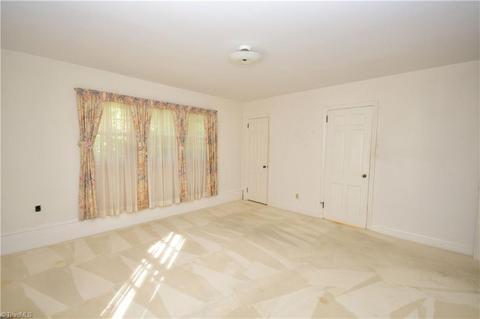 820 Quaker Ln, High Point, NC 27262 photo 22