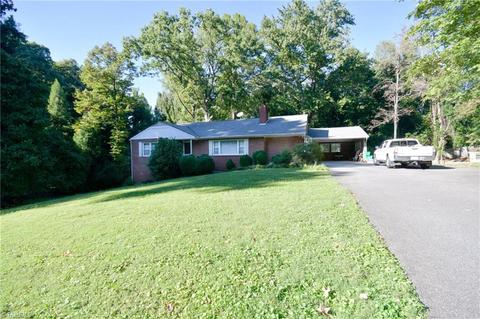 820 Quaker Ln, High Point, NC 27262 photo 2