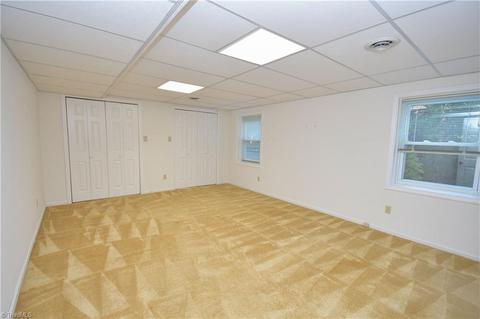820 Quaker Ln, High Point, NC 27262 photo 32