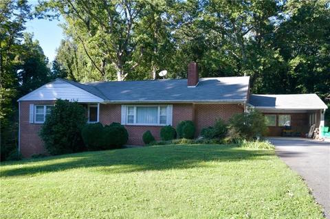 820 Quaker Ln, High Point, NC 27262 photo 1