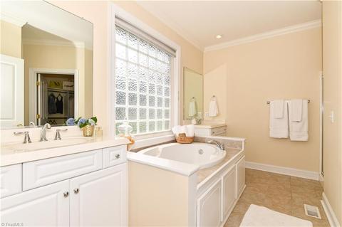 2348 Addison Blvd, High Point, NC 27262 photo 21