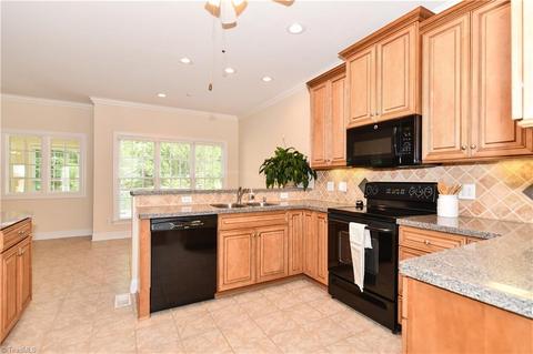 2348 Addison Blvd, High Point, NC 27262 photo 11