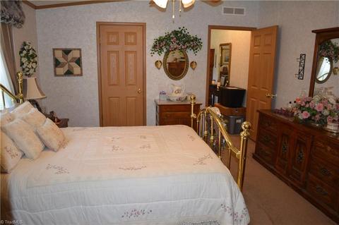562 Traphill Mill Rd, Traphill, NC 28685 photo 22