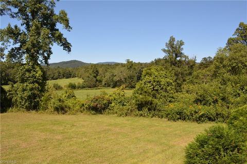 562 Traphill Mill Rd, Traphill, NC 28685 photo 12