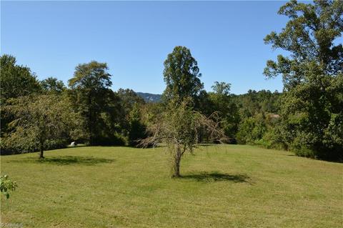 562 Traphill Mill Rd, Traphill, NC 28685 photo 7